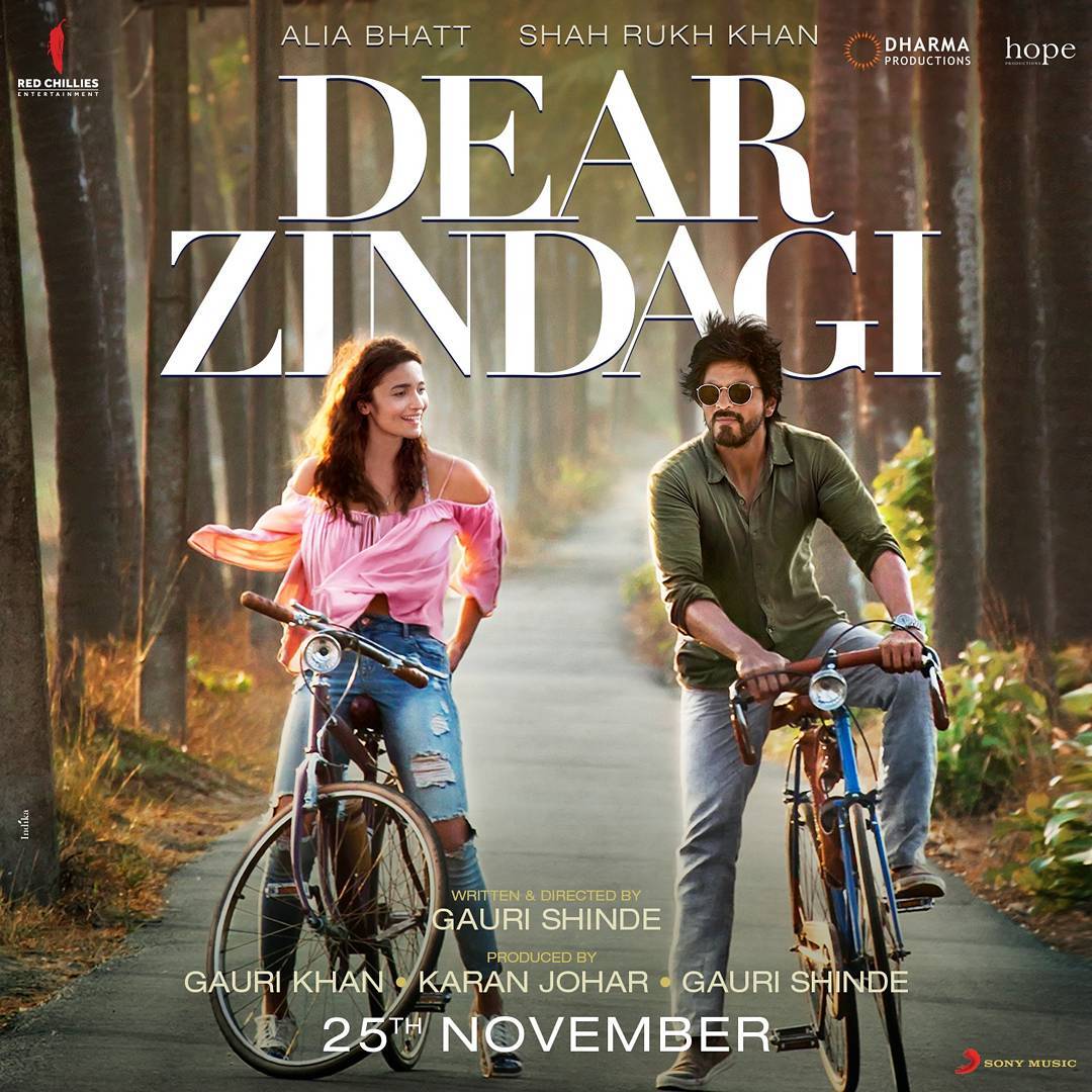 Box Office Report: Alia-SRK's Dear Zindagi has solid growth on Day 2!